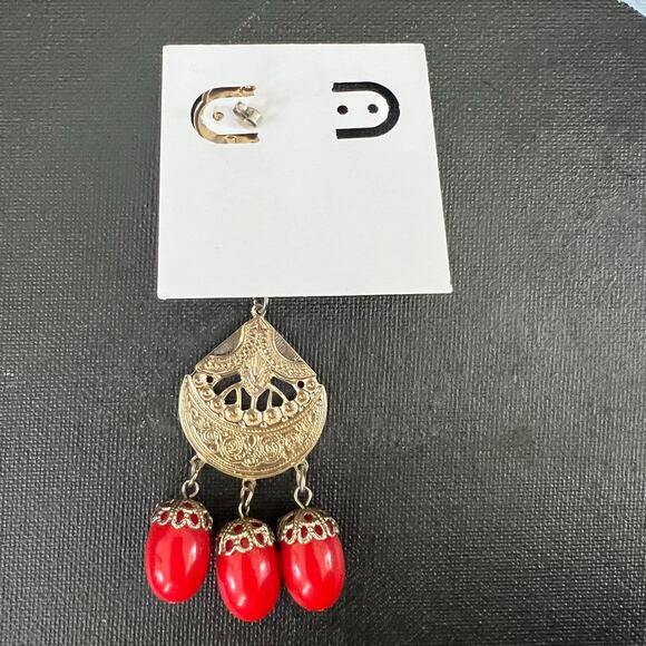 Stunning Red Coral Gold Tone Bohemian Statement Chandelier Earring - Picture 5 of 6